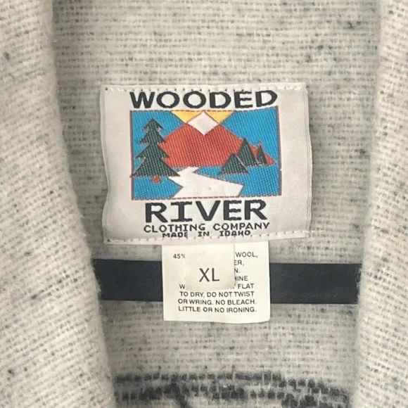 Vintage Gray and White Knit Wool Coat - Picture 3 of 6